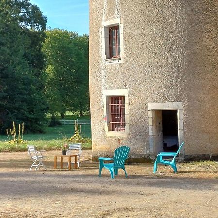 Chambre Dans Tour Du 15Eme Siecle Mauvieres Exteriör bild