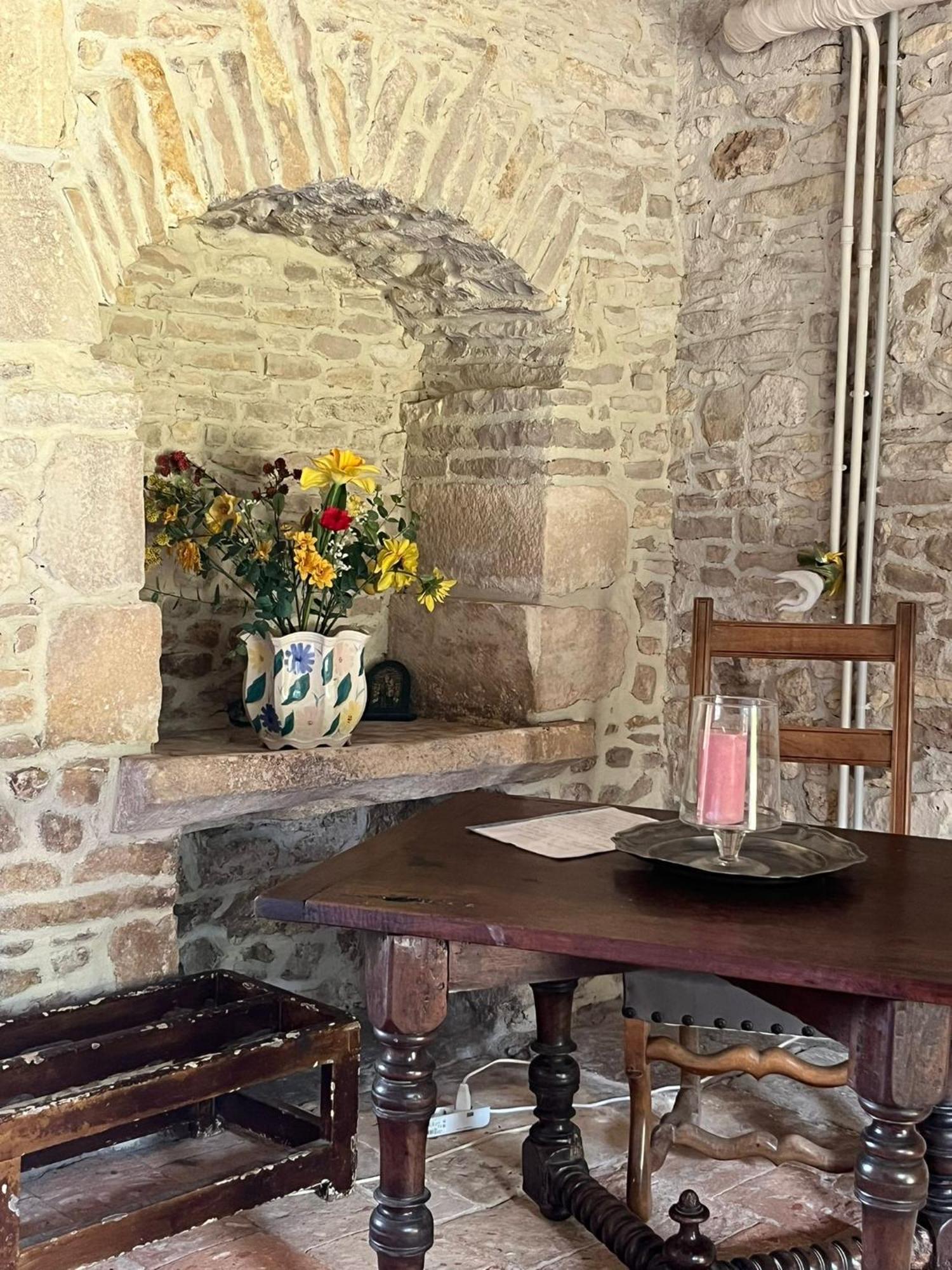 Chambre Dans Tour Du 15Eme Siecle Mauvieres Exteriör bild