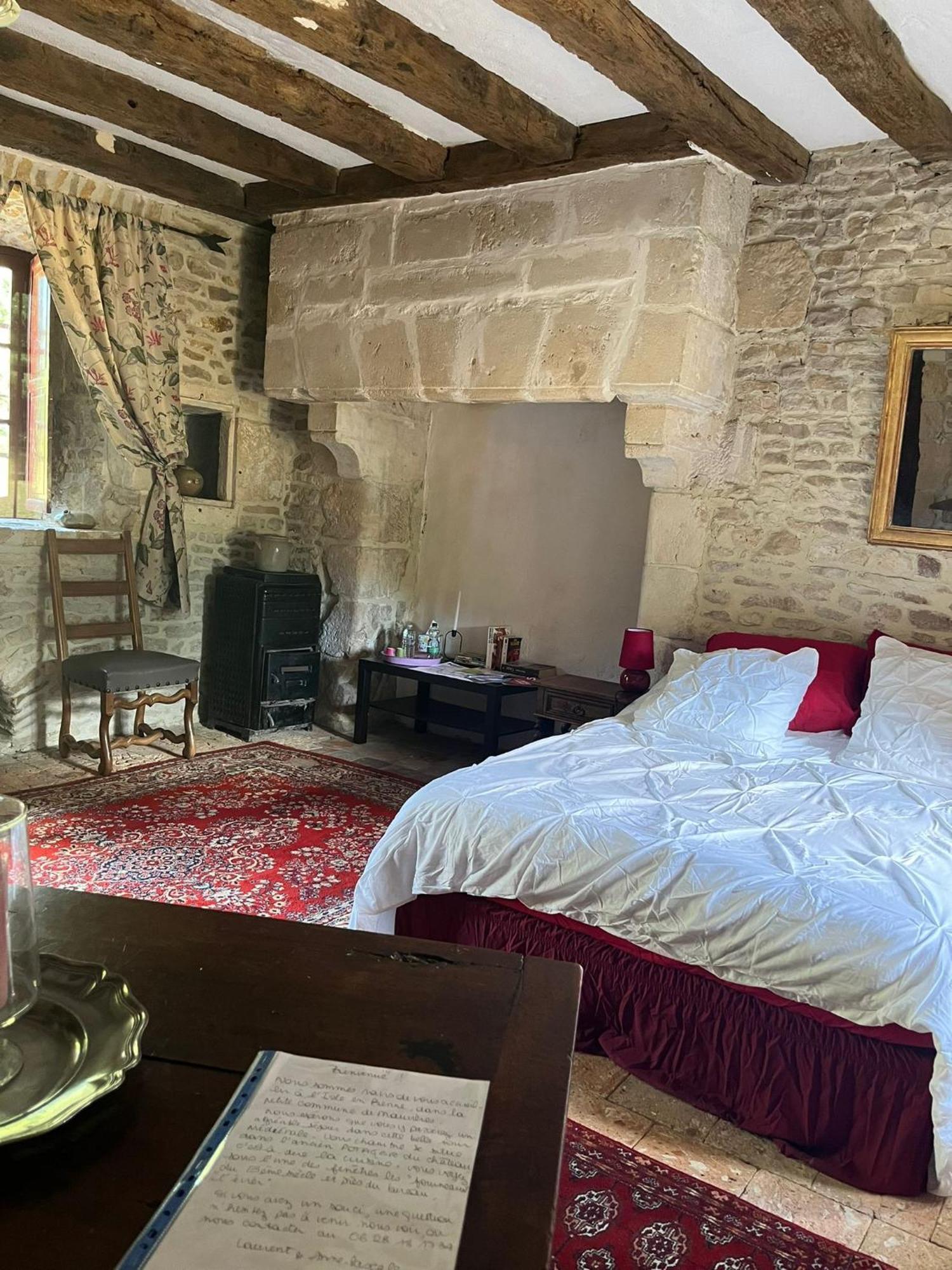 Chambre Dans Tour Du 15Eme Siecle Mauvieres Exteriör bild