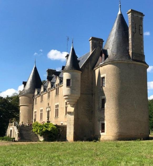 Chambre Dans Tour Du 15Eme Siecle Mauvieres Exteriör bild